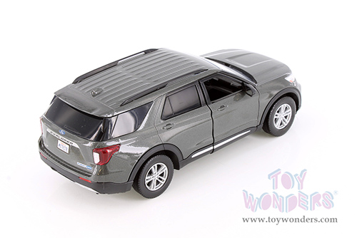 Showcasts®  Collectibles - Ford Explorer XLT (2022, 1/24 scale diecast model car, Asstd.) 77378D MAP: $19.99