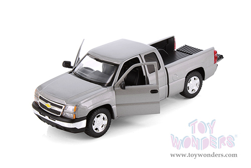Showcasts® Collectibles - Chevy® Silverado™ 1500 Double Cab Truck (2006, 1/25 scale diecast model car, Asstd.) 77393D MAP: $19.99