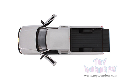 Showcasts® Collectibles - Chevy® Silverado™ 1500 Double Cab Truck (2006, 1/25 scale diecast model car, Asstd.) 77393D MAP: $19.99