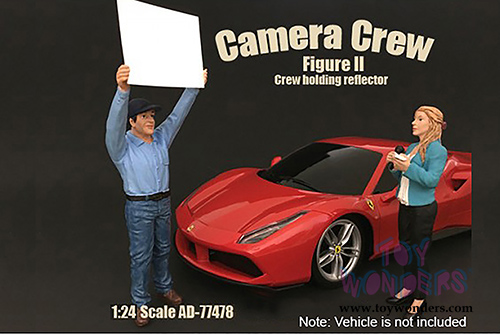 American Diorama Figurine - Camera Crew II "Crew Holding Reflector" (1/24 scale, Blue) 77478