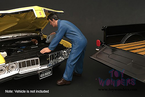 American Diorama Figurine - Mechanic | Doug Filling Engine Oil (1/24 scale, Blue) 77499 