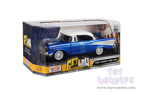 Motormax Get Low - Chevrolet® Bel Air® Lowrider (1957, 1/24 scale diecast model car, Blue/White) 79030