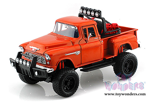 Motormax Off Road - Chevy 5100 Stepside™ Pickup Truck (1955, 1/24 scale diecast model car, Orange) 79133OR