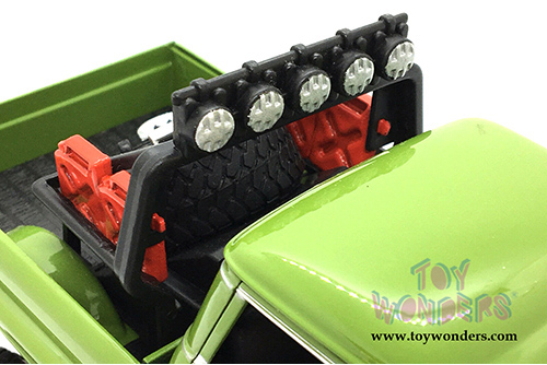 Motormax Off Road - Chevrolet® Apache™ Fleetside Pickup Truck (1958, 1/24 scale diecast model car, Green) 79135GN