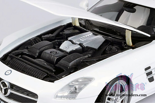 Motormax - Mercedes-Benz SLS AMG Hardtop (1/18 scale diecast model car, White) 79162W