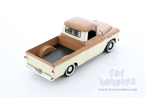 Showcasts Collectibles - Chevy&reg; Apache Fleetside Pickup Truck (1958, 1/24 scale diecast model car, Brown/Beige) 79311M/16D