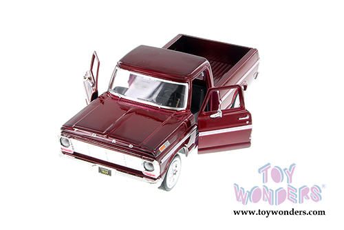 Showcasts Collectibles - Ford F-100 Pickup Truck (1969, 1/24 scale diecast model car, Asstd.) 79315/16D