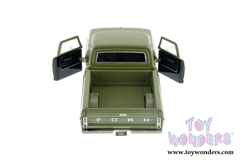 Showcasts Collectibles - Ford F-100 Pickup Truck (1969, 1/24 scale diecast model car, Asstd.) 79315/16D