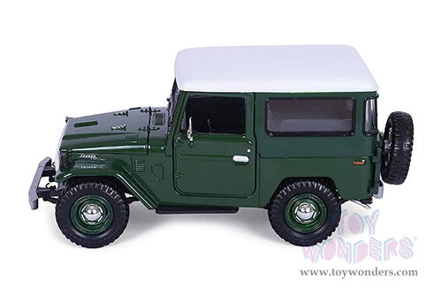 Motormax Platinum Collection - Toyota FJ40 (1/24 scale diecast model car, Green) 79323PTMG