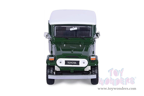 Motormax Platinum Collection - Toyota FJ40 (1/24 scale diecast model car, Green) 79323PTMG
