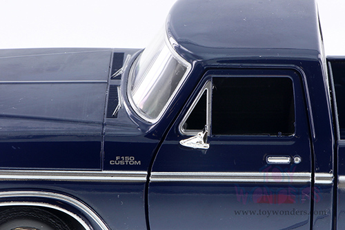 Showcasts® Collectibles - Ford F-150 Custom Pickup (1979, 1/24 scale diecast model car, Asstd.) 79346/16D