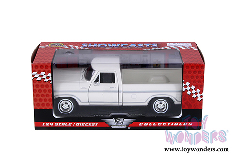 Showcasts Collectibles - Ford F-150 Custom Pickup (1979, 1/24 scale diecast model car, White) 79346AC/W