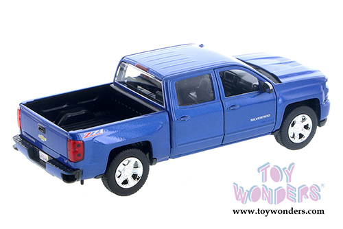 Showcasts Collectibles - Chevy&reg; Silverado&trade; 1500 LT Z71 Crew Cab Truck (2017, 1/27 scale diecast model car, Blue) 79348BU