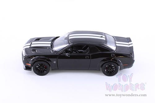Showcasts Collectibles - Dodge Challenger SRT Hellcat Widebody Hardtop (2018, 1/24 scale diecast model car, Asstd.) 79350/2/16D