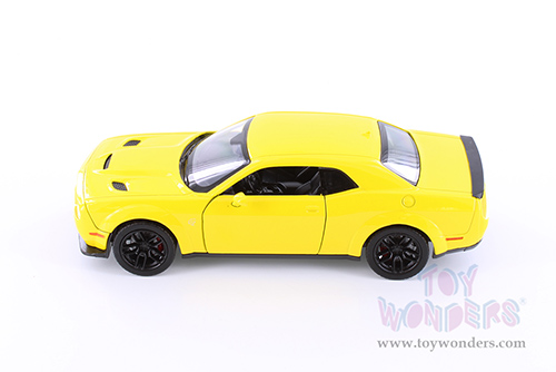 Showcasts Collectibles - Dodge Challenger SRT Hellcat Widebody Hardtop (2018, 1/24 scale diecast model car, Asstd.) 79350/2/16D