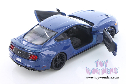 Showcasts® Collectibles - Ford Mustang GT Hardtop (2018, 1/24 scale diecast model car, Asstd.) 79352/16D
