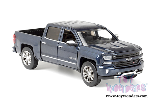 Motormax - Chevrolet&reg; Silverado&trade; Pickup Truck Centennial Edition (2018, 1/27 scale diecast model car, Blue) 79353BU