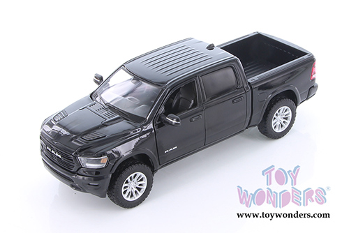 Showcasts Collectibles - Dodge Ram 1500 Crew Cab Laramie Pickup Truck (2019, 1/24 scale diecast model car, Asstd.) 79357/16D