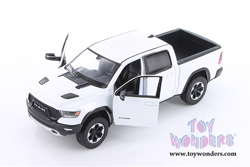 Showcasts Collectibles - Dodge Ram 1500 Crew Cab Rebel Pickup Truck (2019, 1/24 scale diecast model car, Asstd.) 79358/16D