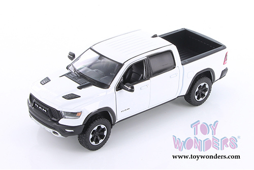 Showcasts Collectibles - Dodge Ram 1500 Crew Cab Rebel Pickup Truck (2019, 1/24 scale diecast model car, Asstd.) 79358/16D