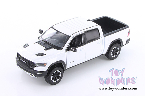Showcasts Collectibles - Dodge Ram 1500 Crew Cab Rebel Pickup Truck (2019, 1/24 scale diecast model car, White) 79358W