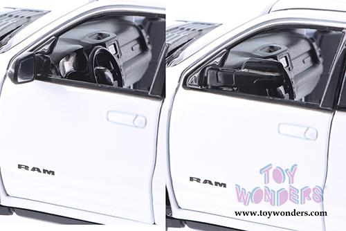 Showcasts Collectibles - Dodge Ram 1500 Crew Cab Rebel Pickup Truck (2019, 1/24 scale diecast model car, White) 79358W