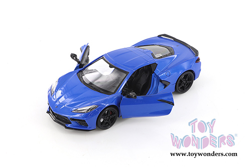 Showcasts  Collectibles - Chevrolet&reg; Corvette&reg; C8 Stingray Hardtop (2020, 1/24 scale diecast model car, Asstd.) 79360/16D