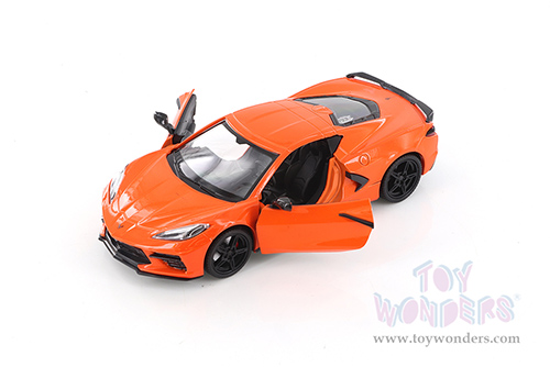 Showcasts  Collectibles - Chevrolet&reg; Corvette&reg; C8 Stingray Hardtop (2020, 1/24 scale diecast model car, Orange) 79360OR/16D