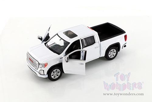 Showcasts Collectibles - GMC&reg; Sierra 1500 Denali Crew Cab Pickup Truck (2019, 1/27 scale diecast model car, White) 79362WH/16D