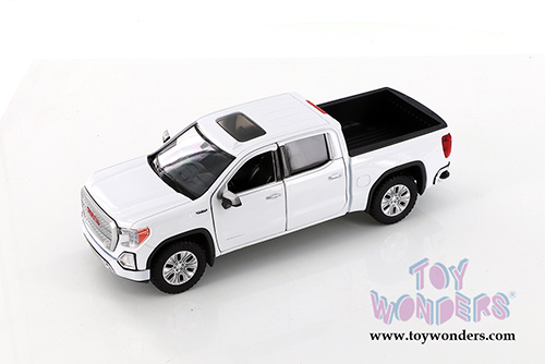 Showcasts Collectibles - GMC&reg; Sierra 1500 Denali Crew Cab Pickup Truck (2019, 1/27 scale diecast model car, White) 79362WH