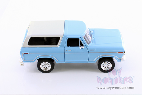Showcasts® Collectibles - Ford Bronco (1978, 1/24 scale diecast model car, Asstd.) 79373/16D