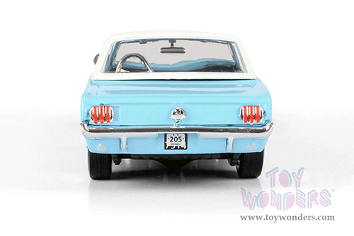 Motormax 007 James Bond Collection - Ford Mustang James Bond 007 "Thunderball" (60 years of Bond) (1964.5 1/24 scale diecast model car, Light Blue with White Top) 79855