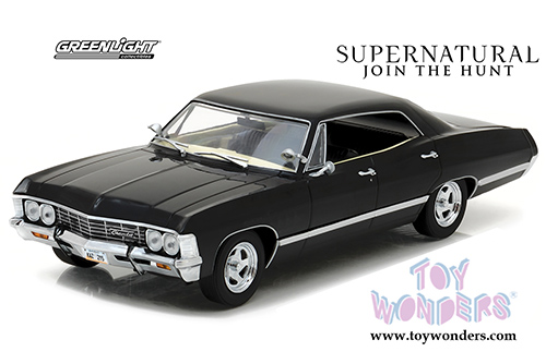 Greenlight Hollywood - Supernatural Join The Hunt Chevrolet&reg; Impala&trade; Sport Sedan (1967, 1/24 scale diecast model car, Black) 84032/12