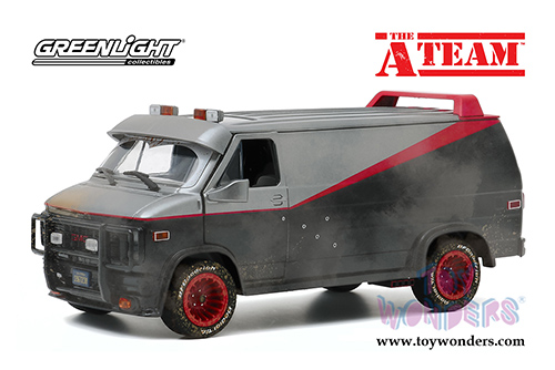 Greenlight - Hollywood the A-Team&trade; (TV Series, 1983-87) GMC&reg; Vandura - Weathered Version with Bullet Holes (1983, 1/24 scale diecast model car, Black/Gray) 84112