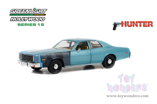 Greenlight Hollywood Series 15 | Plymouth Fury Unrestored (Sergeant Rick Hunter's) "Hunter" (1977, 1/24 scale diecast model car, Turquoise) 84152