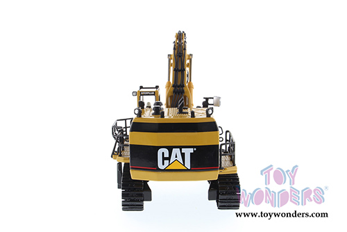 Diecast Masters - Caterpillar 5110B Hydraulic Excavator with Operator - Core Classics Series (1/50 scale diecast model car, Yellow) 85098C