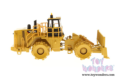 Diecast Masters - Caterpillar 836H Landfill Compactor - Core Classics Series (1/50 scale diecast model car, Yellow) 85205