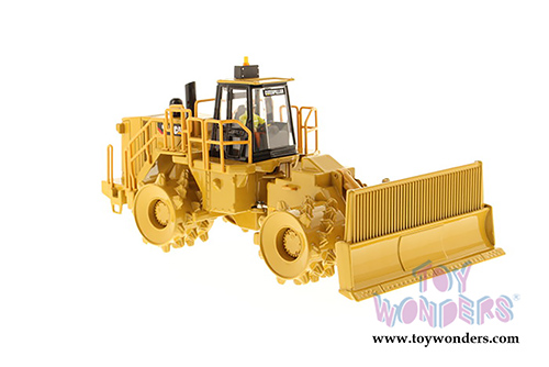 Diecast Masters - Caterpillar 836H Landfill Compactor - Core Classics Series (1/50 scale diecast model car, Yellow) 85205