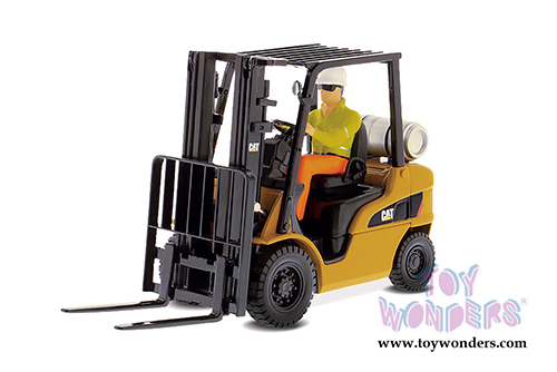 Diecast Masters - Caterpillar P5000 Lift Truck - Core Classics Series (1/25 scale diecast model car, Yellow) 85223