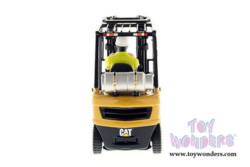 Diecast Masters - Caterpillar P5000 Lift Truck - Core Classics Series (1/25 scale diecast model car, Yellow) 85223