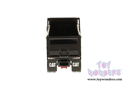 Diecast Masters - Caterpillar CT660 Dump Truck with Operator - Core Classics Series (1/50 scale diecast model car, Yellow/Black) 85290C