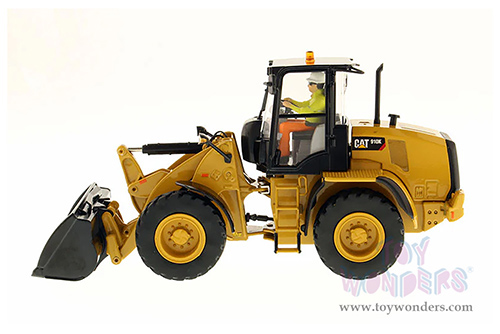 Diecast Masters - Caterpillar® 910K Wheel Loader with Operator - High Line Series (1/32 scale diecast model car, Yellow) 85294 MAP: $104.99