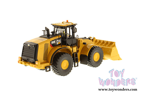 Diecast Masters - Caterpillar 980K Wheel Loader Rock Configuration Tractor with Operator - High Line Series (1/50 scale diecast model car, Yellow) 85296