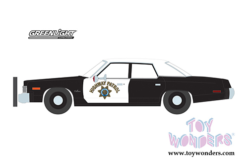 Greenlight - Dodge Monaco California Highway Patrol (CHP) Hot Pursuit Series 1 (1974, 1/24 scale diecast model car, White/Black) 85511