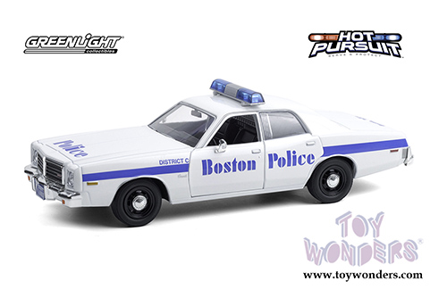 Greenlight - Dodge Coronet Boston Police Department Hot Pursuit (1976, 1/24 scale diecast model car, White/Blue) 85521/12