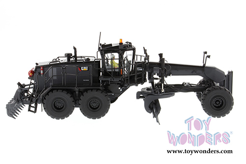 Diecast Masters - Caterpillar 18M3 Motor Grader with Operator - Core Classics Series (1/50 scale diecast model car, Special Black Finish) 85522