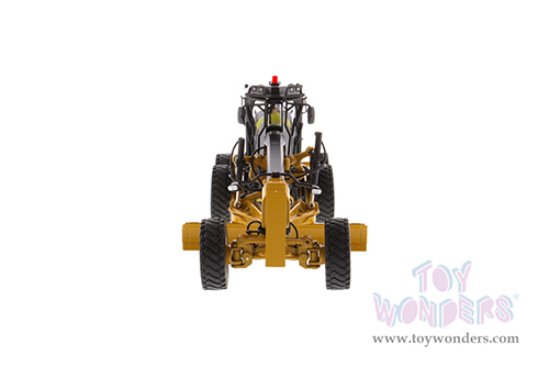 Diecast Masters - Caterpillar&reg; 14M3 Motor Grader with Operator - High Line Series (1/50 scale diecast model car, Yellow) 85545