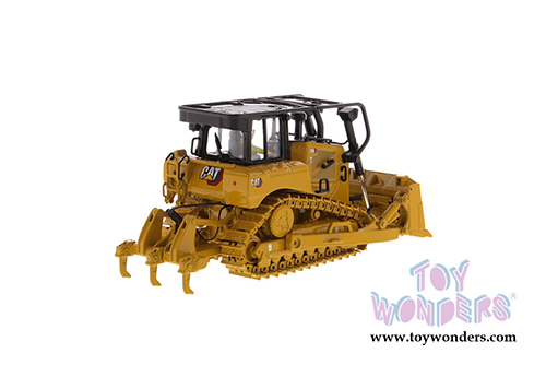 Diecast Masters - Caterpillar D6 Track-Type Tractor with SU Blade and Operator - High Line Series (1/50 scale diecast model car, Yellow) 85553