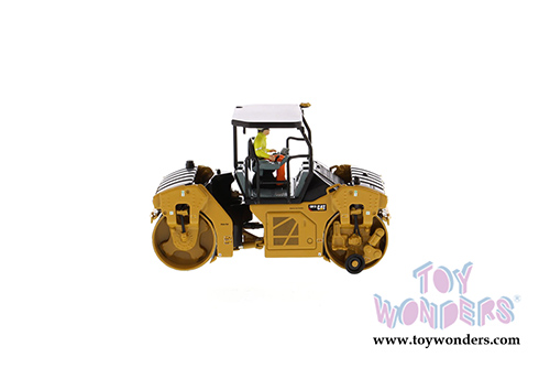 Diecast Masters - Caterpillar CB-13 Tandem Vibratory Roller ROPS with Operator - High Line Series (1/50 scale diecast model car, Yellow) 85594