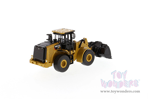 Diecast Masters - Caterpillar&reg; 950M Wheel Loader - Play & Collect! Series (1/64 scale diecast model car, Yellow) 85692